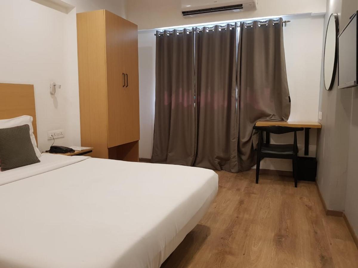 Hotel Unicontinental Bombaj Exteriér fotografie